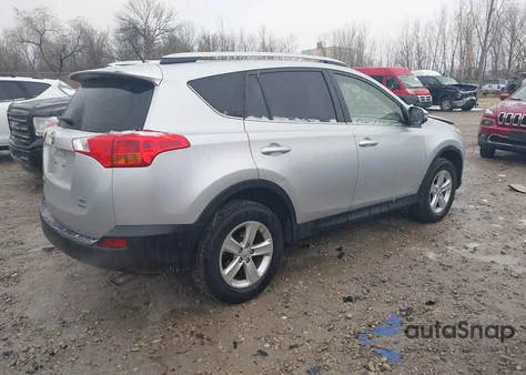 2013 Toyota Rav4 Xle z USA, uszkodzony, nr VIN JTMRFREV2D5002498
